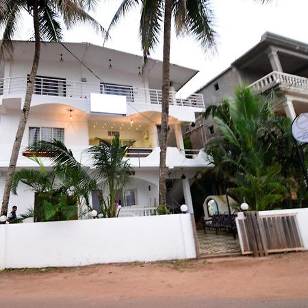Amor By The Walk Stayss Morjim Exterior photo